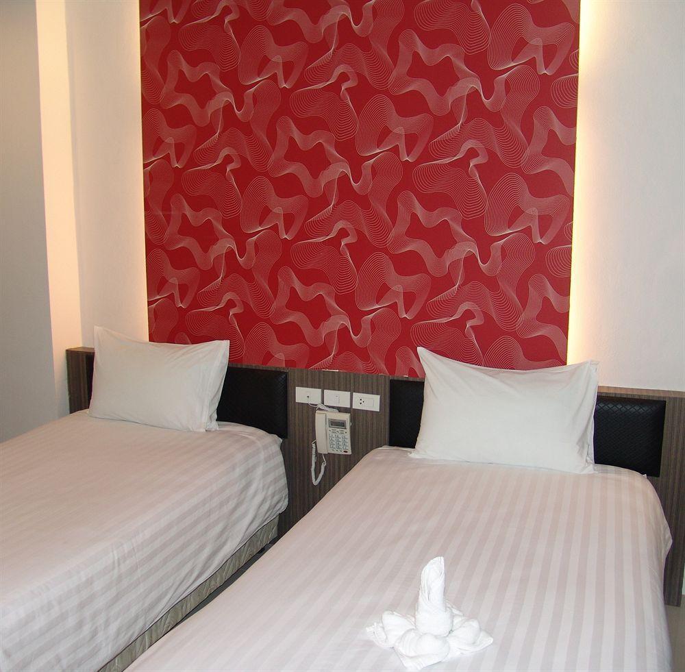 Chill Patong Hotel Eksteriør billede