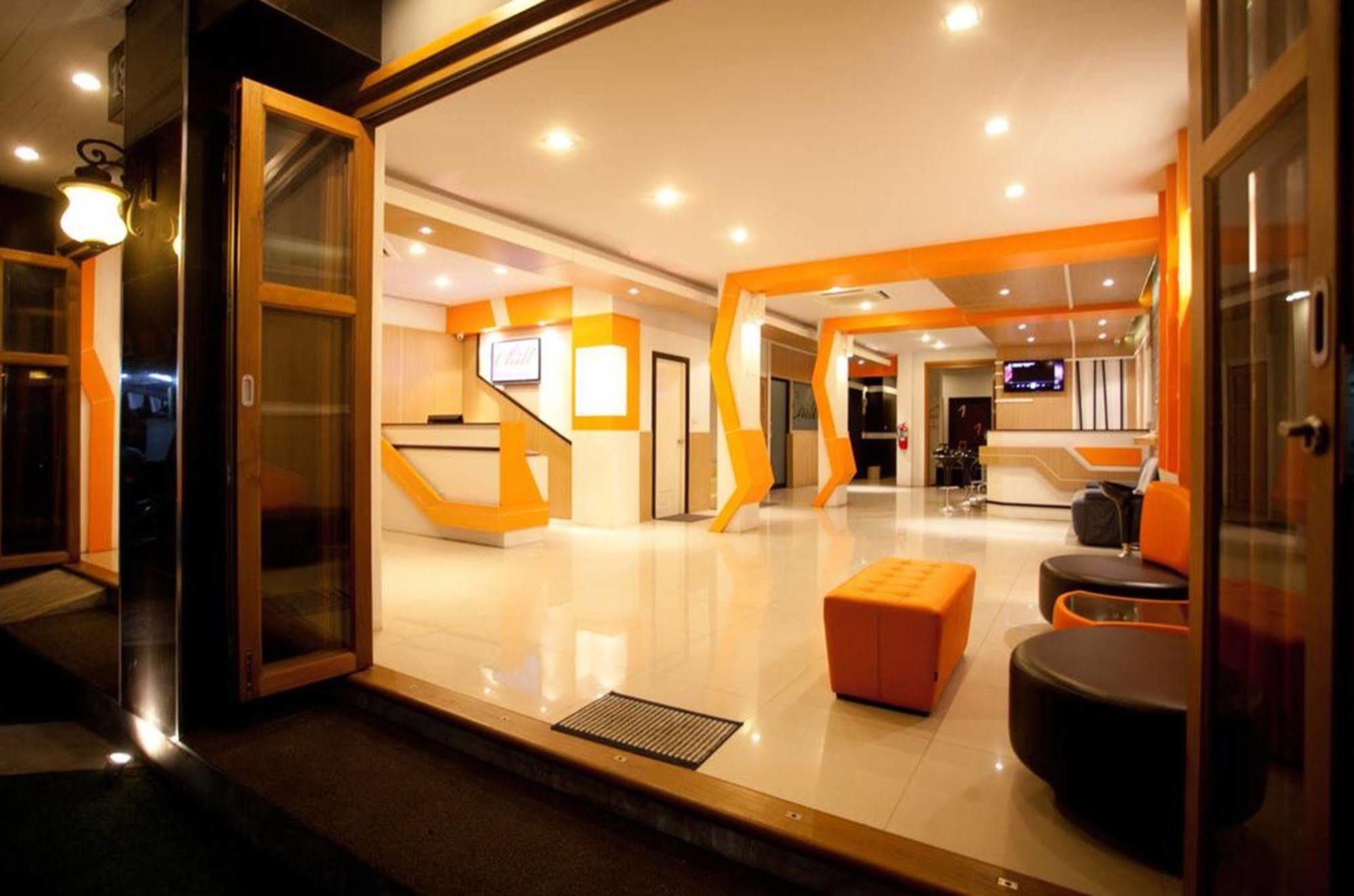 Chill Patong Hotel Eksteriør billede
