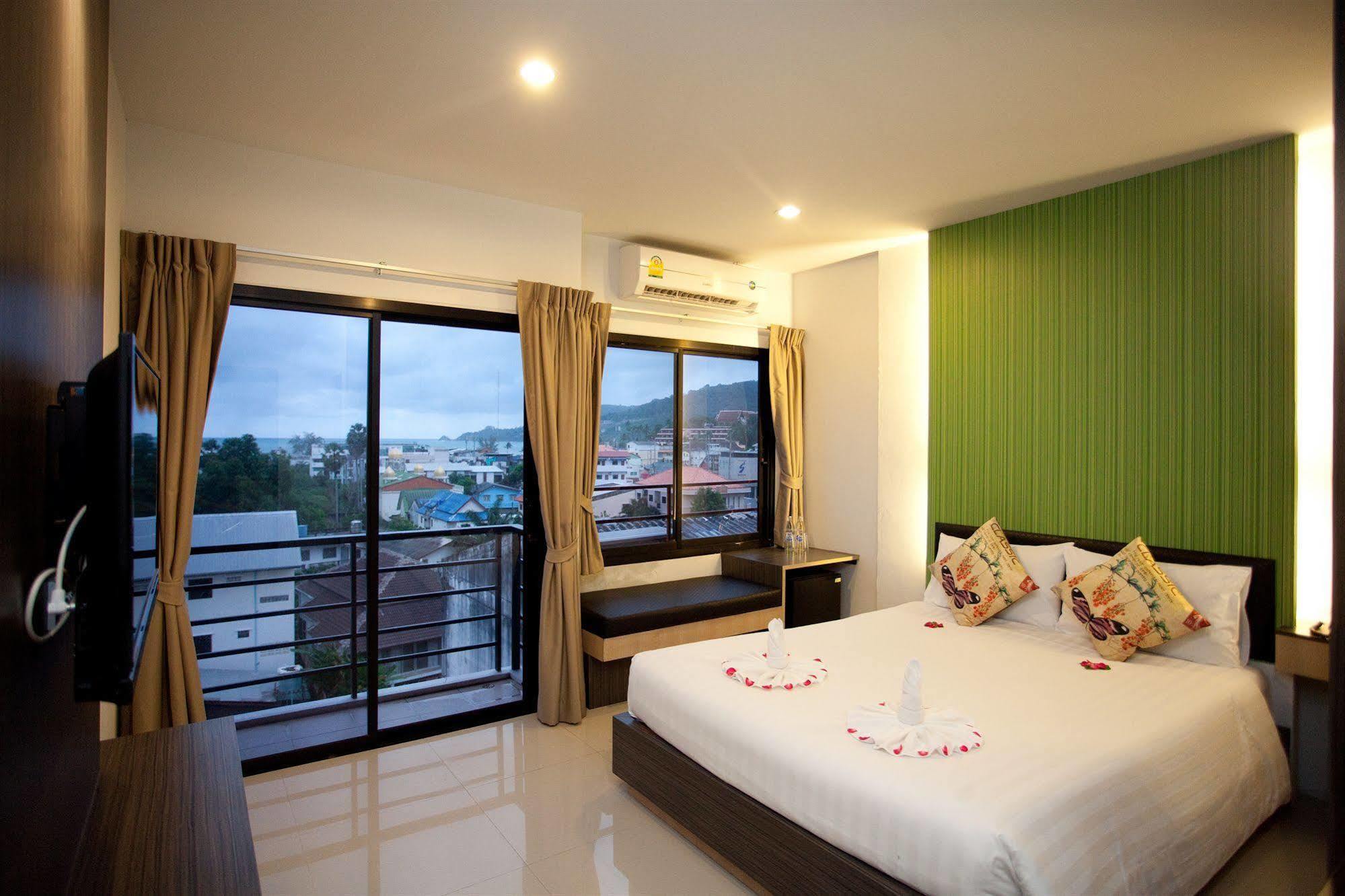 Chill Patong Hotel Eksteriør billede